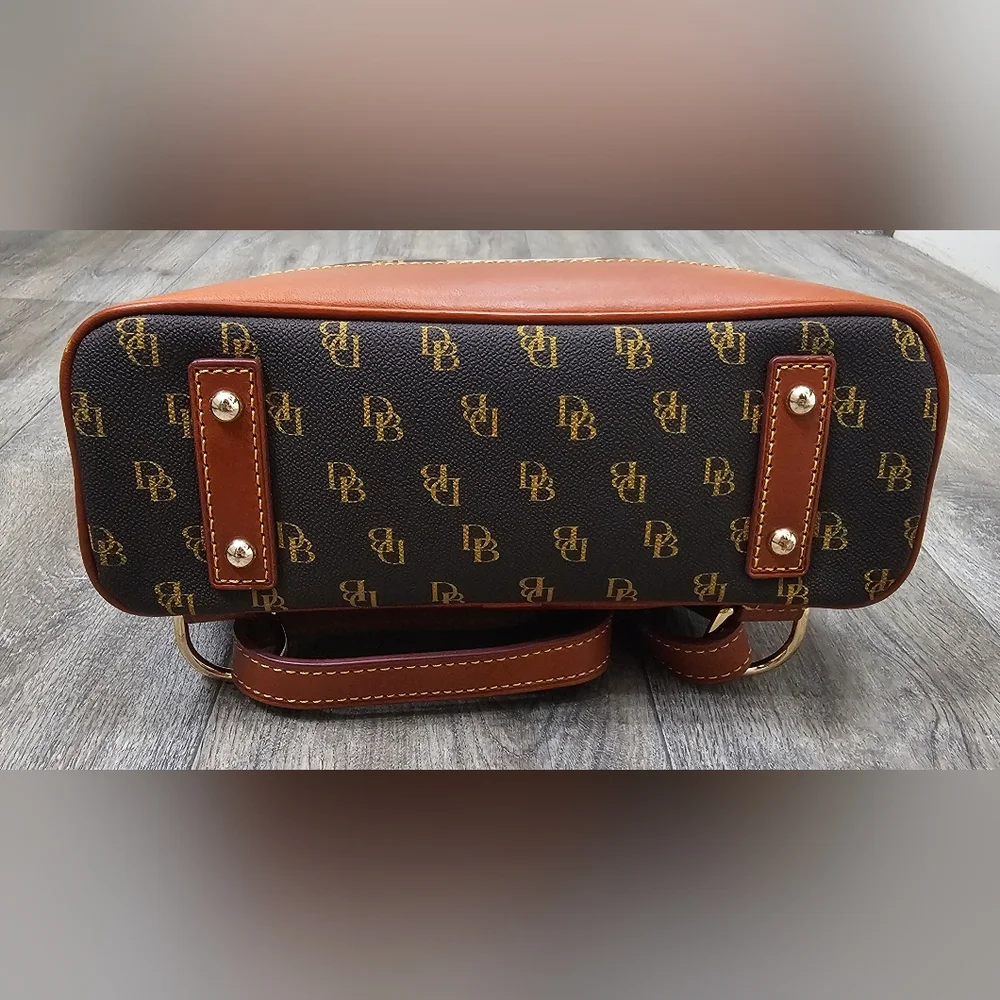 Dooney & Bourke Zip Pod Backpack-New York Yankees-*NWT* - Picture 5 of 8